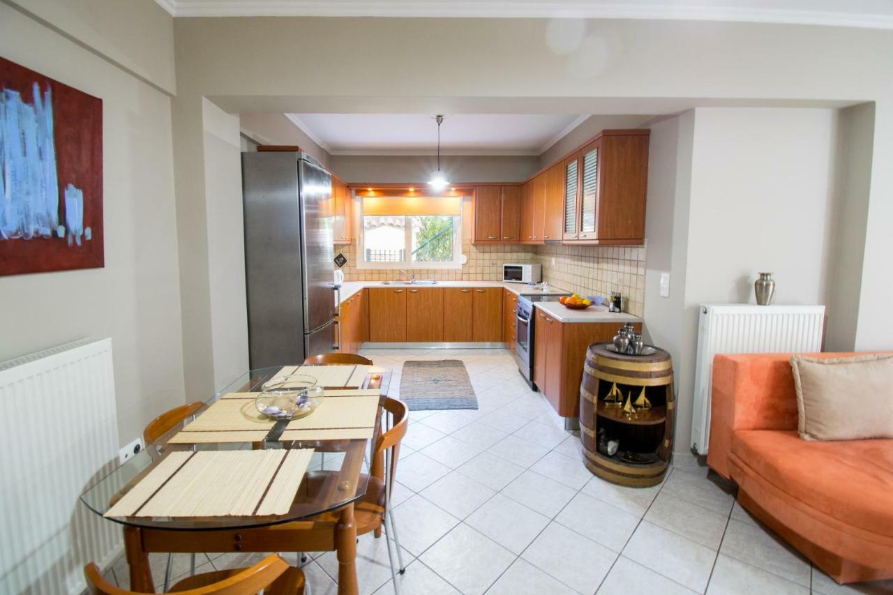Betty'S Air+Port Sea Apartment Artemida  Ngoại thất bức ảnh