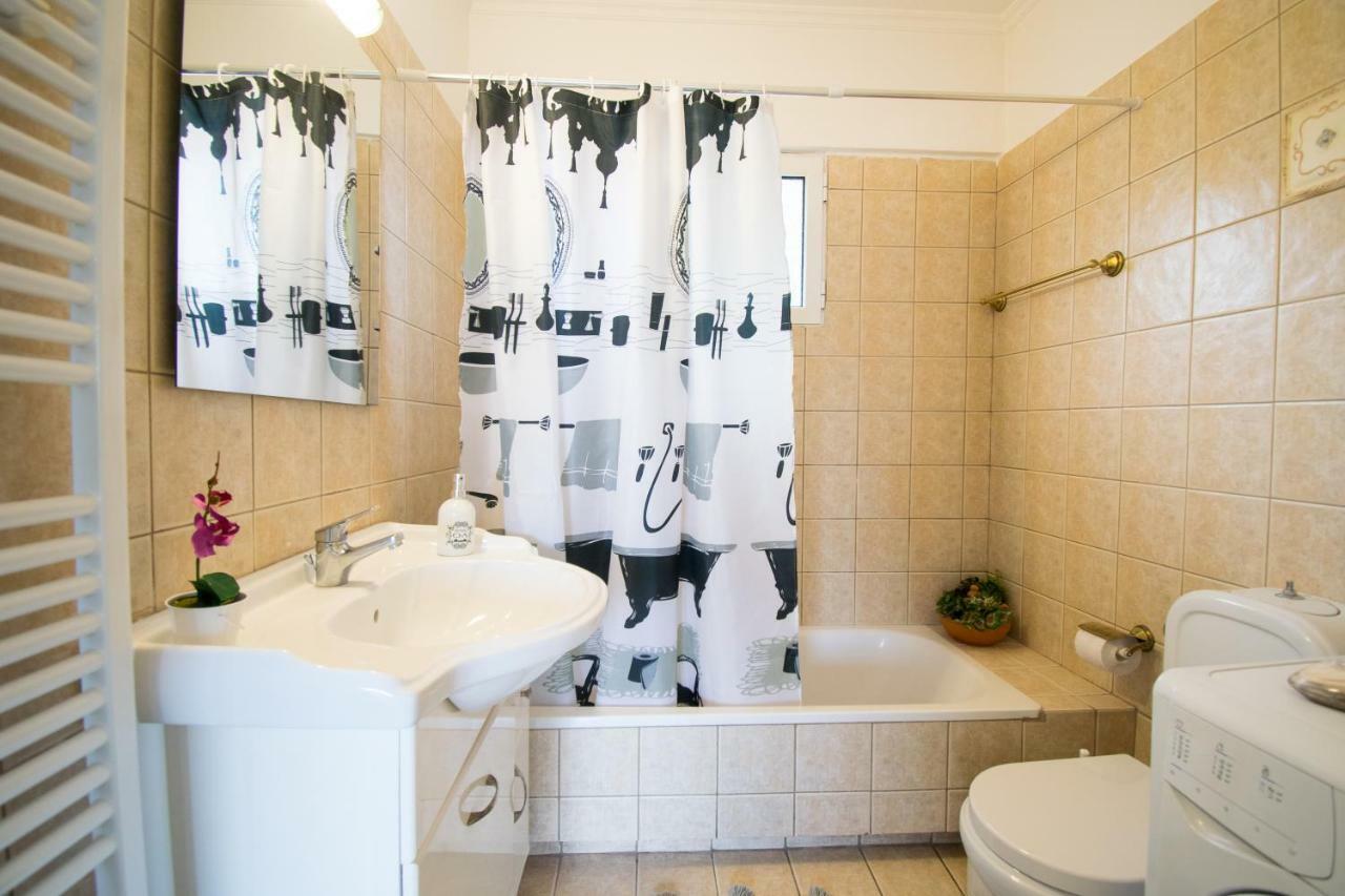 Betty'S Air+Port Sea Apartment Artemida  Ngoại thất bức ảnh